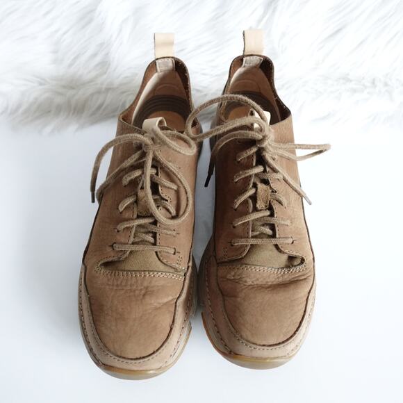 Clarks Women's Tri Spark Khaki Brown Tan Nubuck Sneakers - Picture 4 of 10